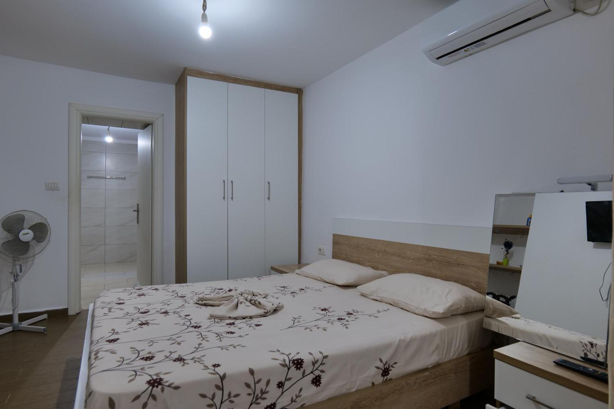 Hermes Elite Apartments Sarandë 外观 照片